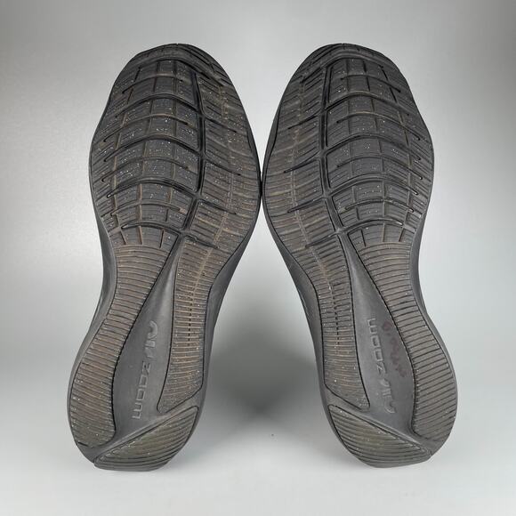 Nike Air Zoom Winflo 7 Men\'s Size 10 Triple Black Running Walking Shoes Sneakers main image 4